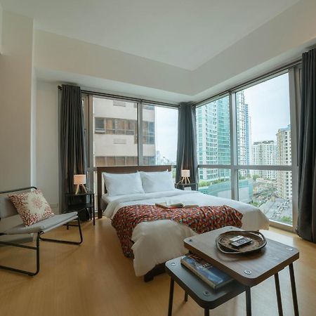 Prime Avant Bgc Location Apartments By Ph Staycation Маніла Екстер'єр фото