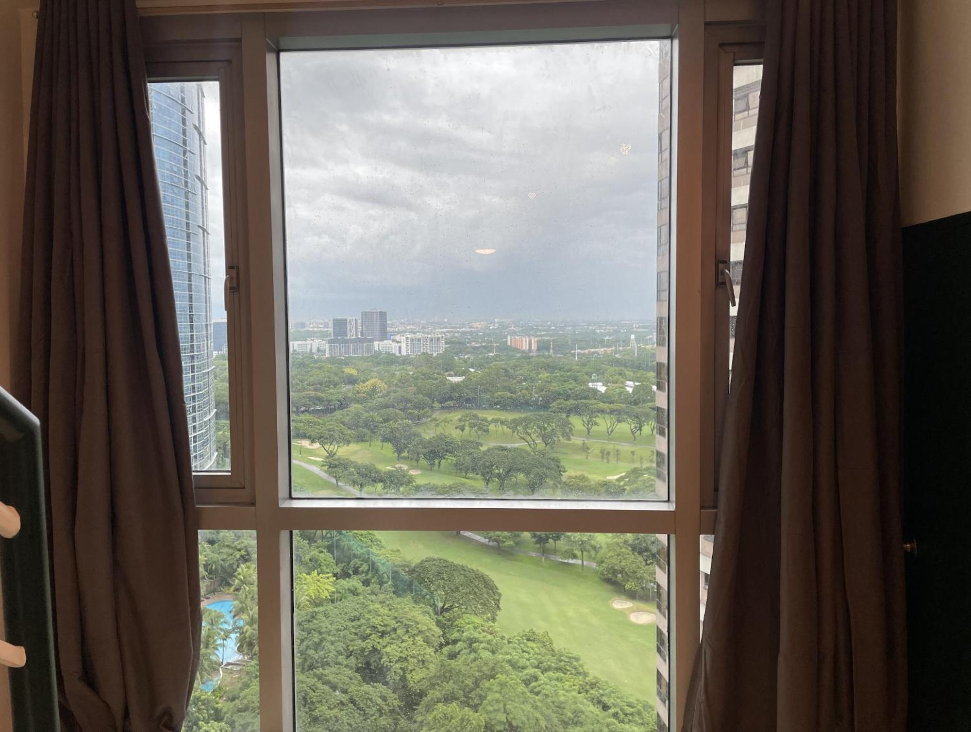 Prime Avant Bgc Location Apartments By Ph Staycation Маніла Екстер'єр фото